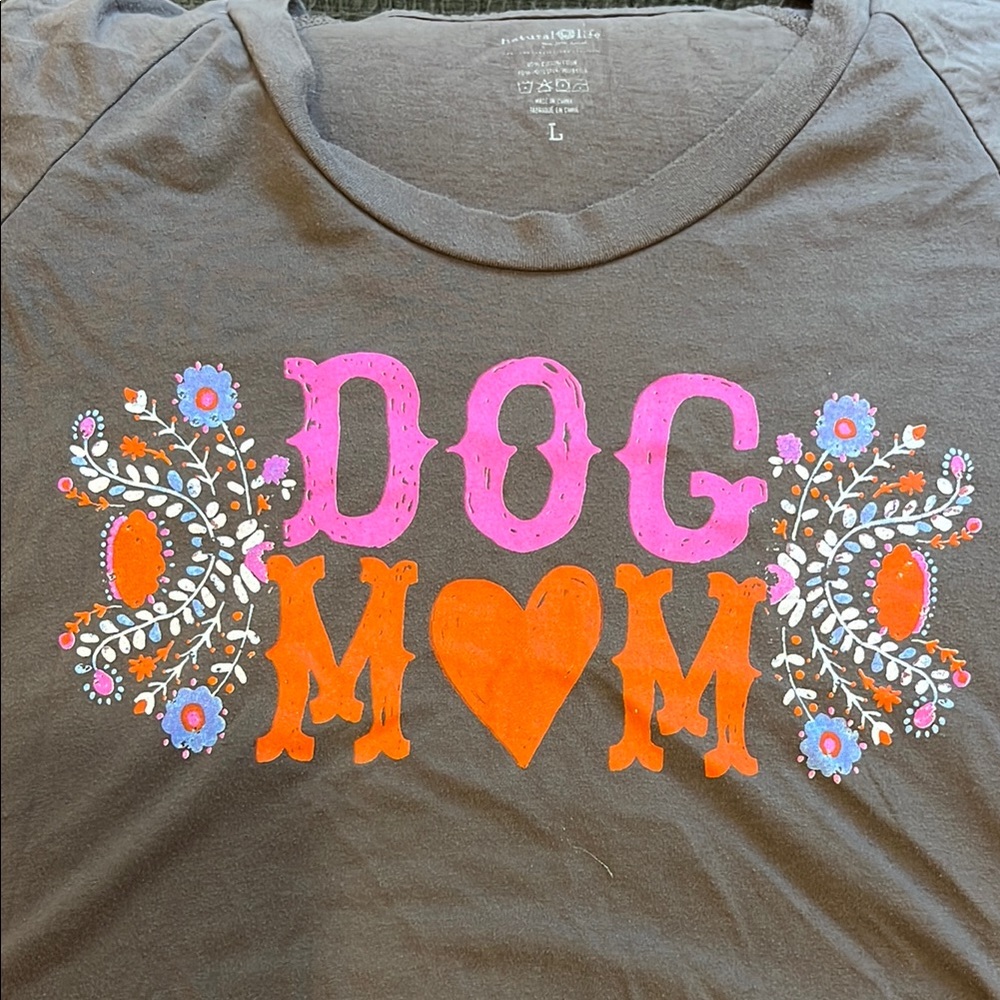NATURAL LIFE Gray and Pink Dog Mom Tee
